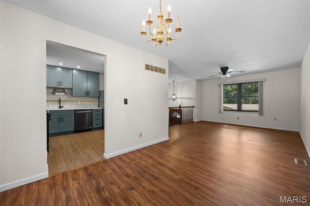 1220 Forest Trails Court, Fenton, MO 63026