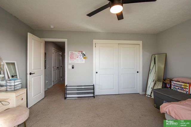 11961 S 113 Avenue, Papillion, NE 68046