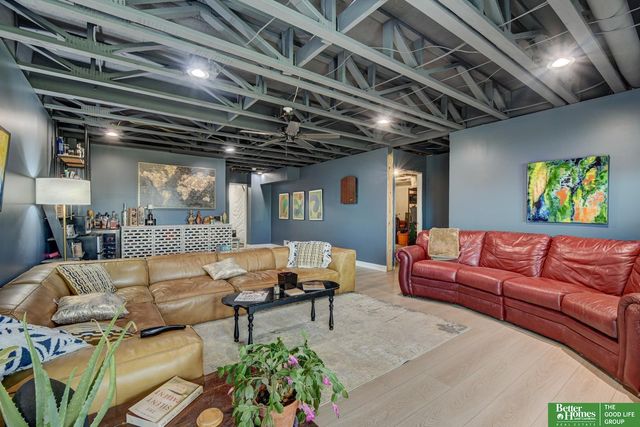 11961 S 113 Avenue, Papillion, NE 68046