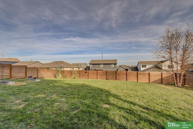 11961 S 113 Avenue, Papillion, NE 68046