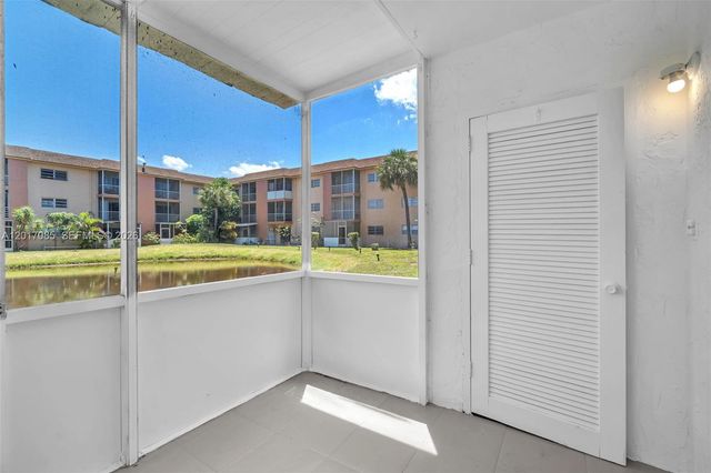 4101 NW 26th St 158, Lauderhill, FL 33313