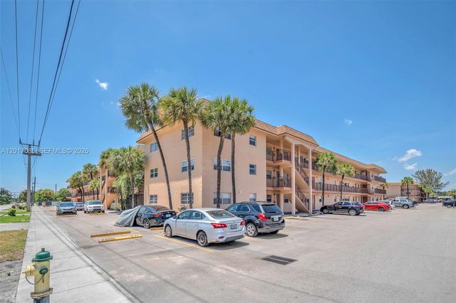 4101 NW 26th St 158, Lauderhill, FL 33313