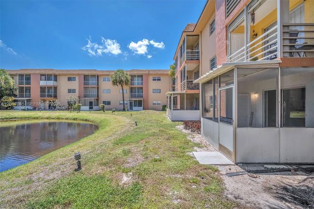 4101 NW 26th St 158, Lauderhill, FL 33313