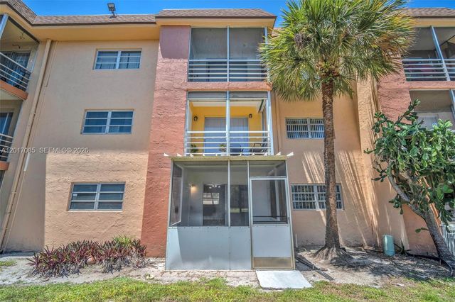 4101 NW 26th St 158, Lauderhill, FL 33313