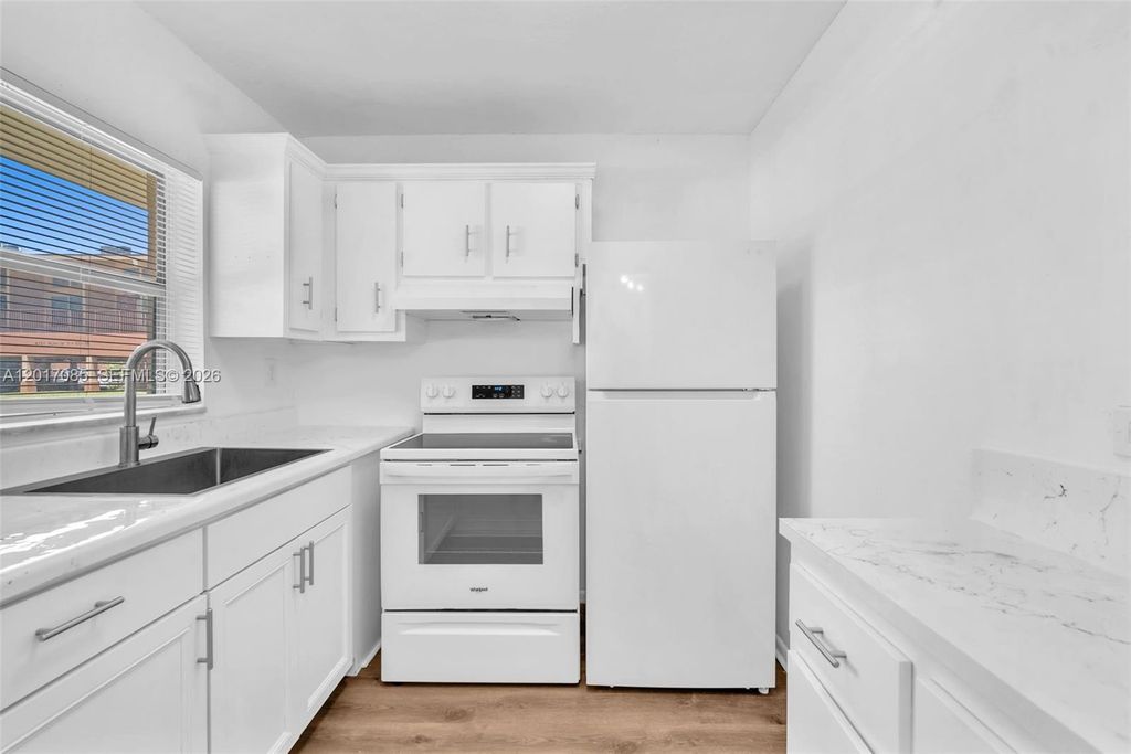 4101 NW 26th St 158, Lauderhill, FL 33313