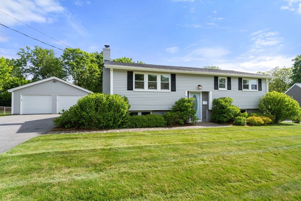 21 Eaton Drive, Hudson, MA 01749