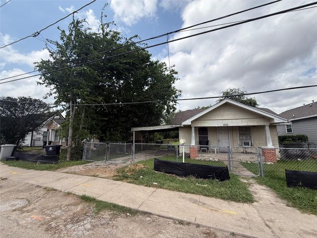 1001 Booth Street, Houston, TX 77009