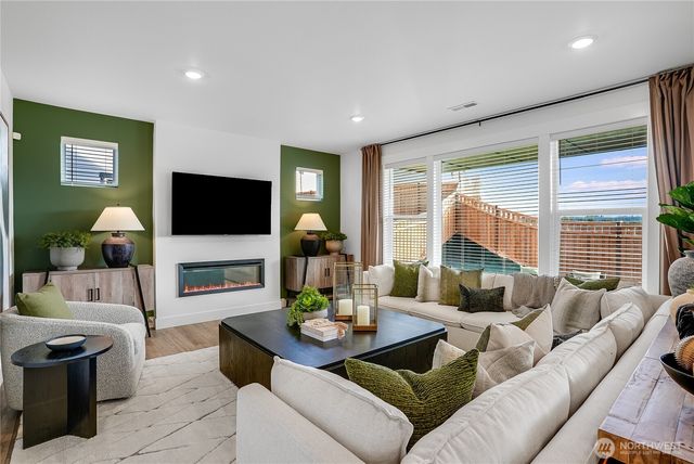 20401 Mystic Place E, Bonney Lake, WA 98391