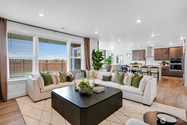 20401 Mystic Place E, Bonney Lake, WA 98391