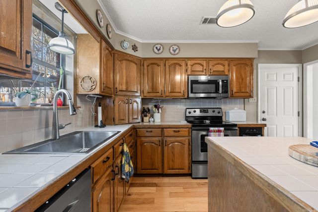 9 Yazoo Circle, Maumelle, AR 72113