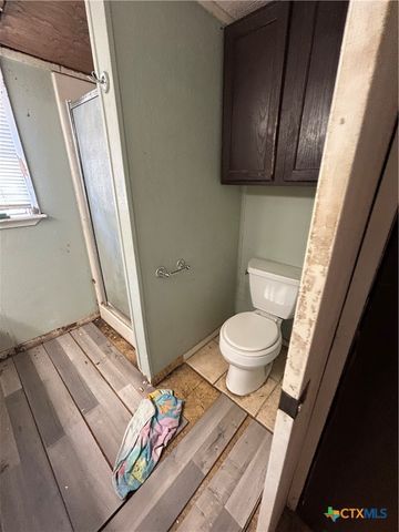 351 Stone Oak Drive, Inez, TX 77968