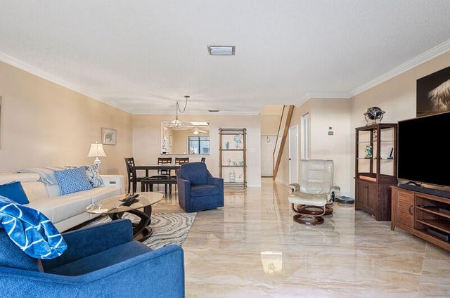 3409 SE 8th Street 6, Pompano Beach, FL 33062