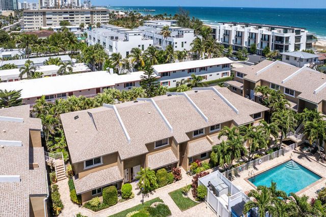 3409 SE 8th Street 6, Pompano Beach, FL 33062