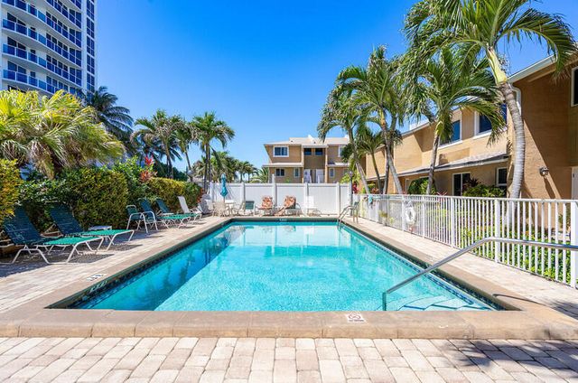 3409 SE 8th Street 6, Pompano Beach, FL 33062