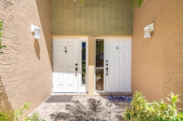 3409 SE 8th Street 6, Pompano Beach, FL 33062