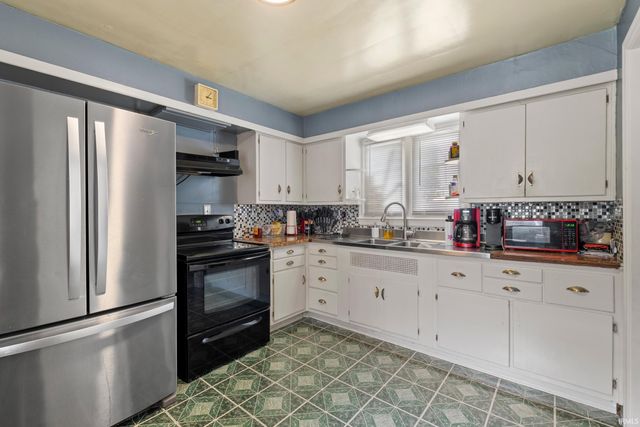 1507 Westmoor Parkway, Goshen, IN 46526