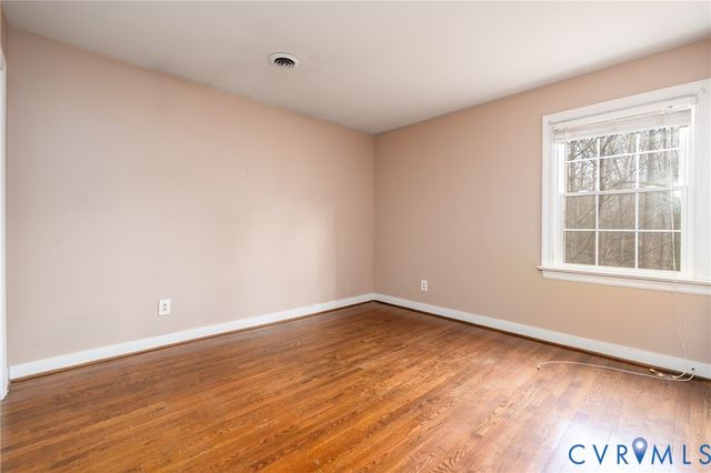 9293 W Wenlock Dr, Hanover, VA 23116