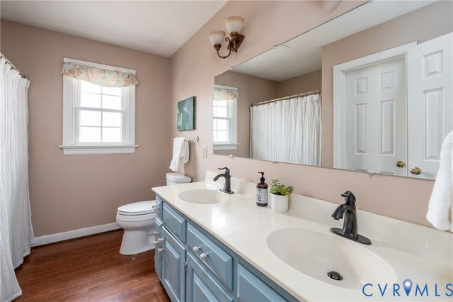 9293 W Wenlock Dr, Hanover, VA 23116