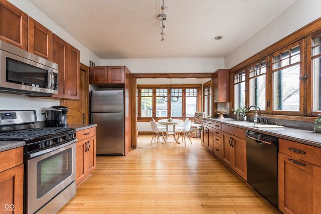 235 E 15th Street, Indianapolis, IN 46202