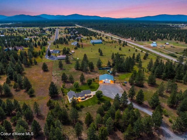 30267 N WHEATRIDGE RD, Athol, ID 83801