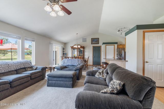 30267 N WHEATRIDGE RD, Athol, ID 83801