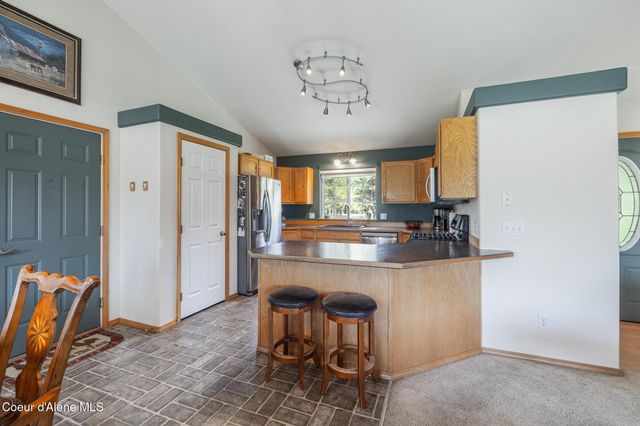 30267 N WHEATRIDGE RD, Athol, ID 83801