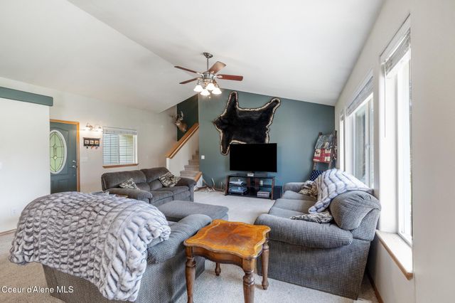 30267 N WHEATRIDGE RD, Athol, ID 83801