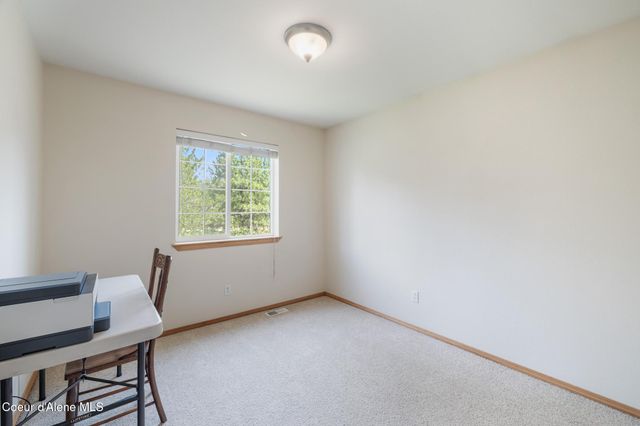 30267 N WHEATRIDGE RD, Athol, ID 83801