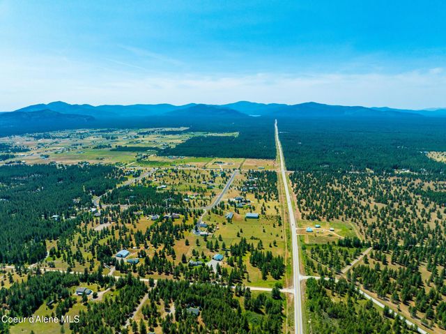 30267 N WHEATRIDGE RD, Athol, ID 83801