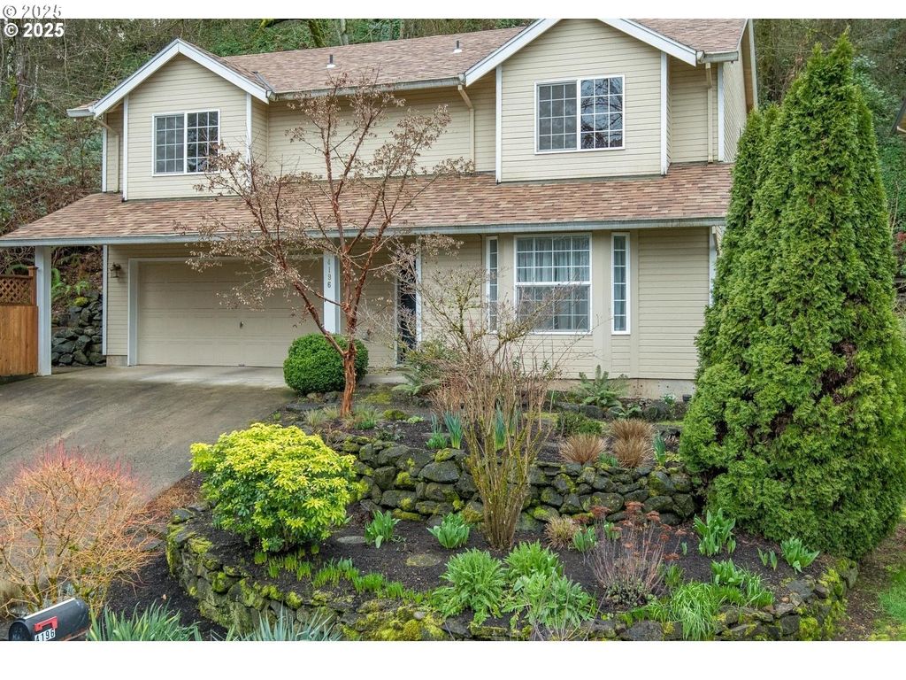 4196 Se PINEHURST Ave, Milwaukie, OR 97267
