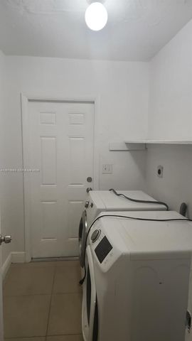 2736 NW 15th Court 2, Fort Lauderdale, FL 33311