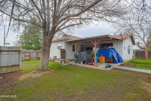 4416 Mesa Drive, Bakersfield, CA 93306