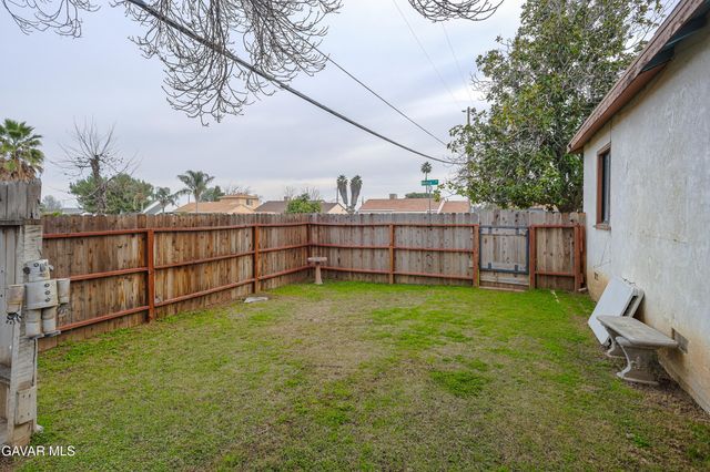 4416 Mesa Drive, Bakersfield, CA 93306