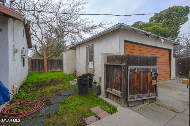 4416 Mesa Drive, Bakersfield, CA 93306