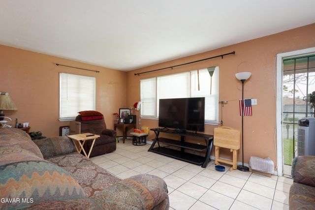 4416 Mesa Drive, Bakersfield, CA 93306