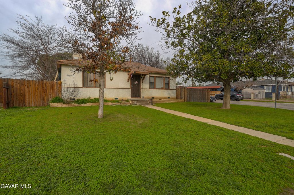 4416 Mesa Drive, Bakersfield, CA 93306