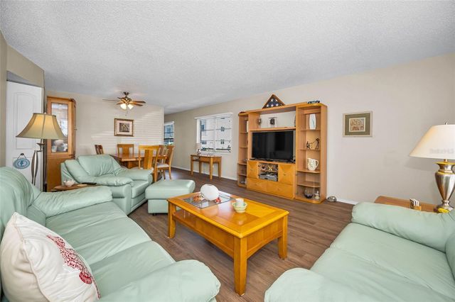 2404 FLORENTINE WAY 20, Clearwater, FL 33763