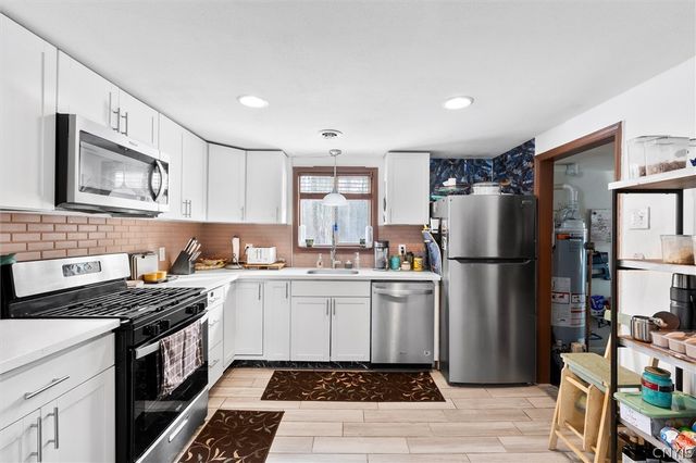 7458 East Taft Road, Cicero, NY 13057