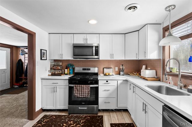 7458 East Taft Road, Cicero, NY 13057