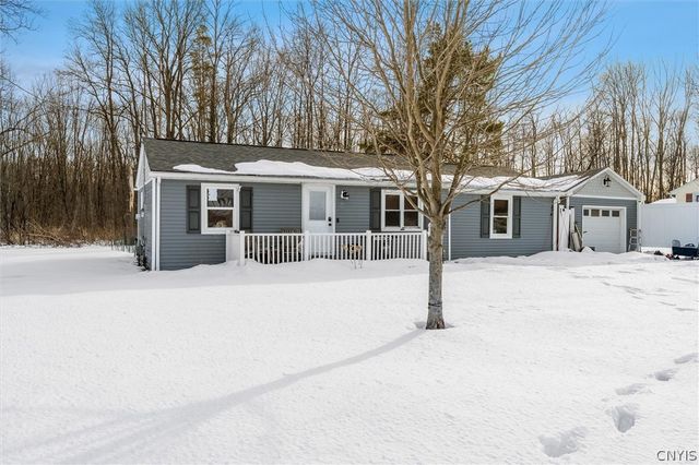 7458 East Taft Road, Cicero, NY 13057