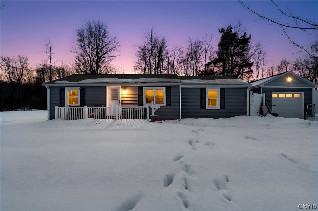 7458 East Taft Road, Cicero, NY 13057