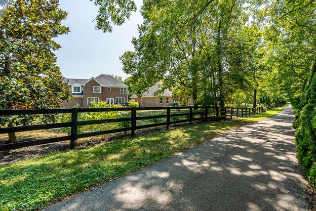 3005 Old Field Way, Lexington, KY 40513