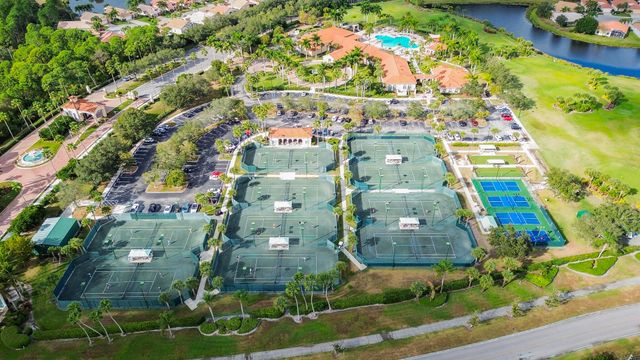 468 NW Blue Lake Drive, Port St. Lucie, Port St Lucie, FL 34986