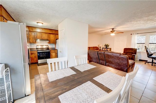 320 Chiefvan Terrace NE, Calhoun, GA 30701