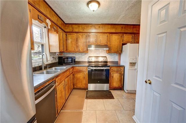 320 Chiefvan Terrace NE, Calhoun, GA 30701