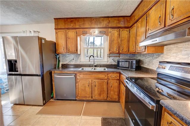 320 Chiefvan Terrace NE, Calhoun, GA 30701