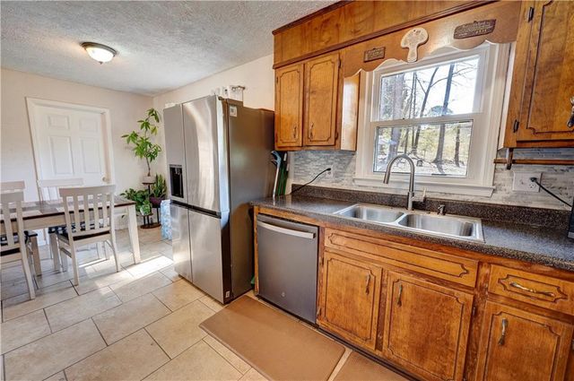 320 Chiefvan Terrace NE, Calhoun, GA 30701