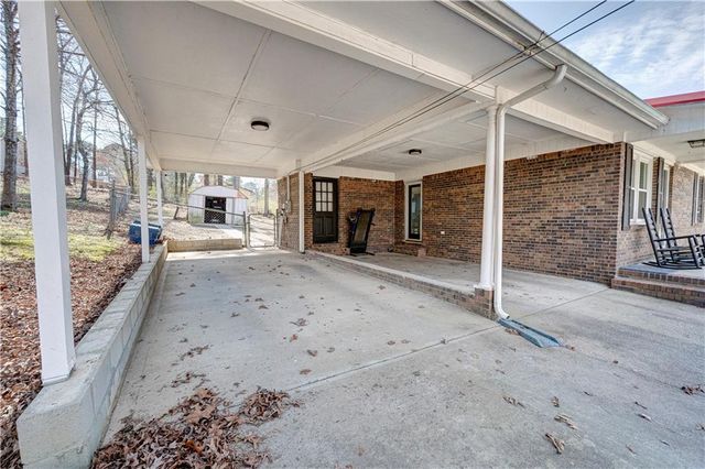 320 Chiefvan Terrace NE, Calhoun, GA 30701