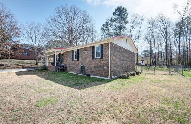 320 Chiefvan Terrace NE, Calhoun, GA 30701