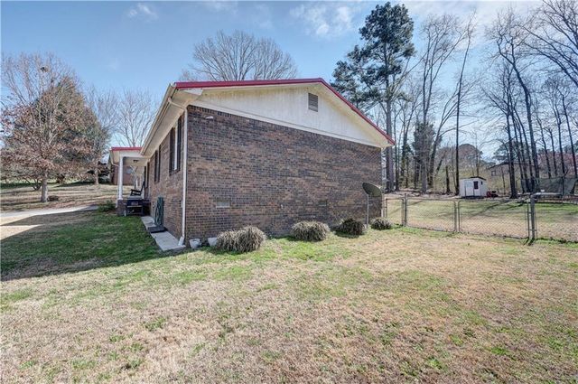 320 Chiefvan Terrace NE, Calhoun, GA 30701